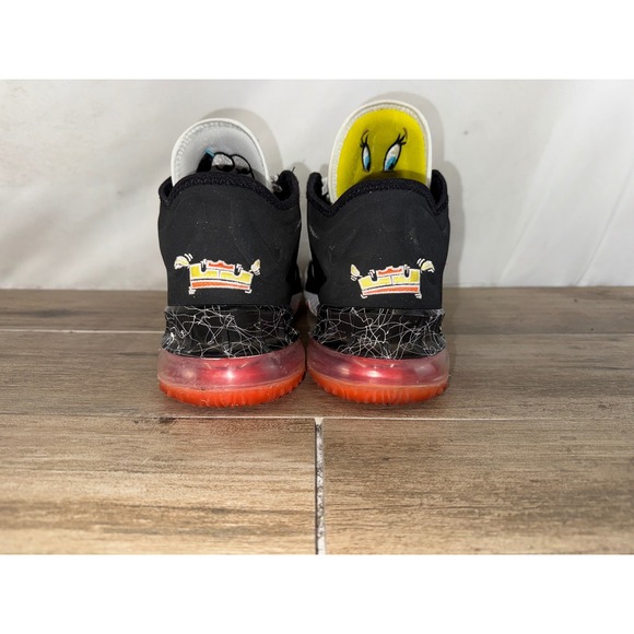 Nike LeBron 18 Low Space Jam Sylvester vs Tweety CV7562-103 Mens‎ Size 9 Shoes main image 4